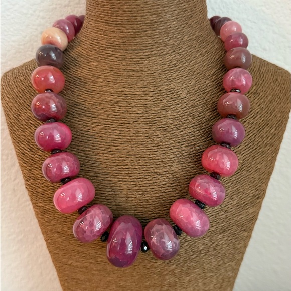 Amy Kahn Russell Jewelry - Amy Kahn Russell Pink Agate and Sterling Silver Necklace